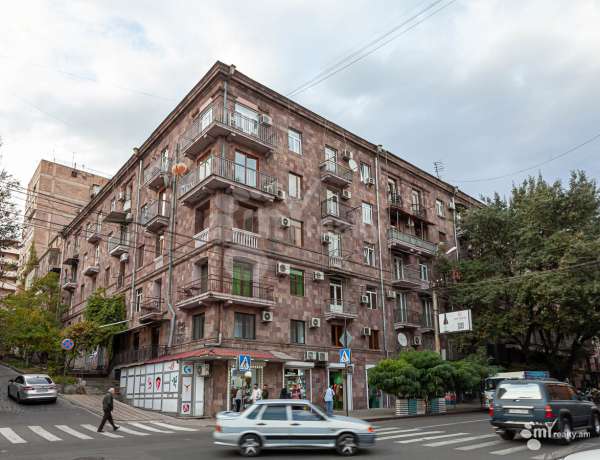 snyat-kvartiru/1-komnatnaya/Saryan+St/Center/Yerevan