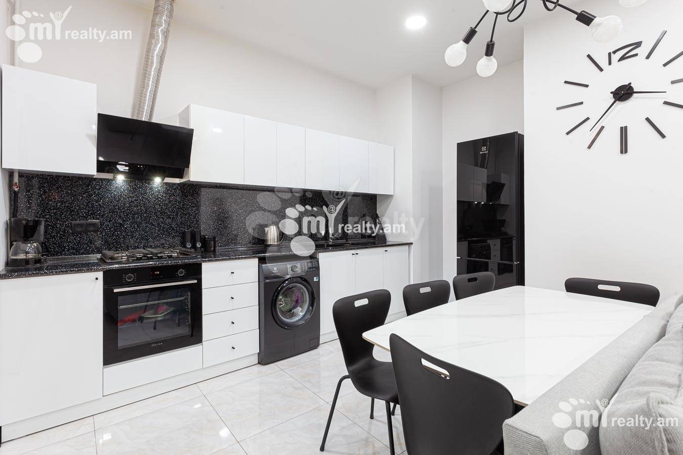 3 bedroom apartment for sale Nalbandyan St, Center Yerevan, 154851