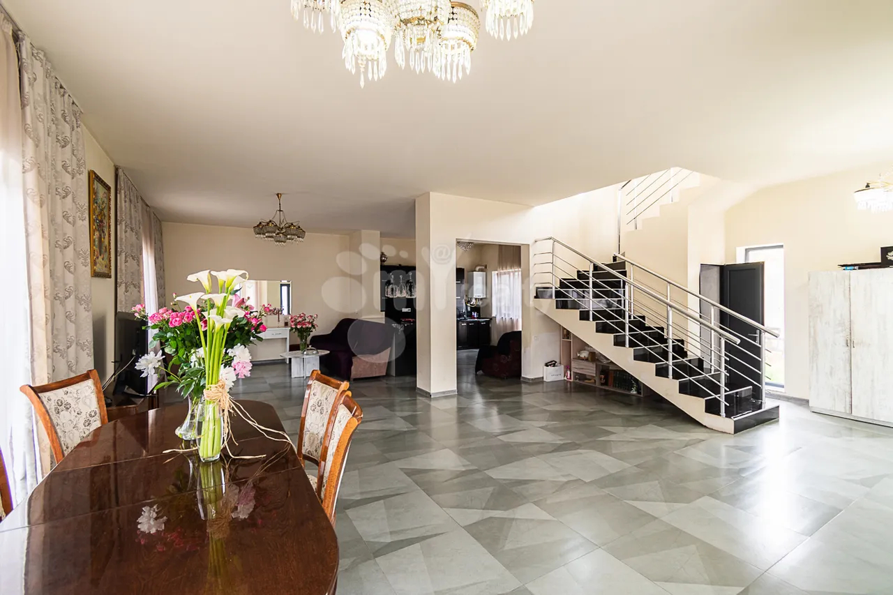 House for sale Paruyr Sevak dis., Avan Yerevan, 160492