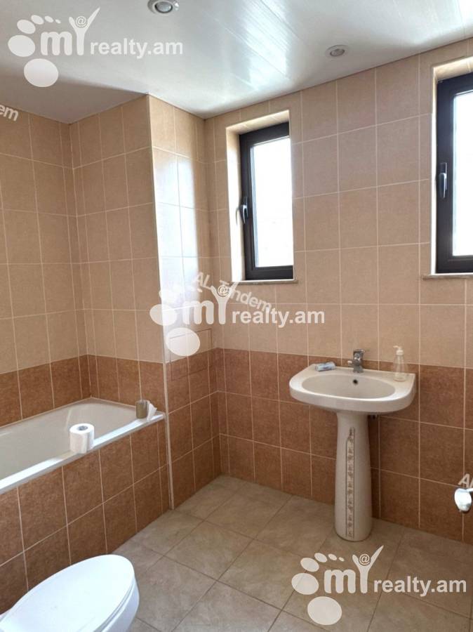 Commercial for rent خیابان آنتارایین, مرکز شهر ایروان, 155678