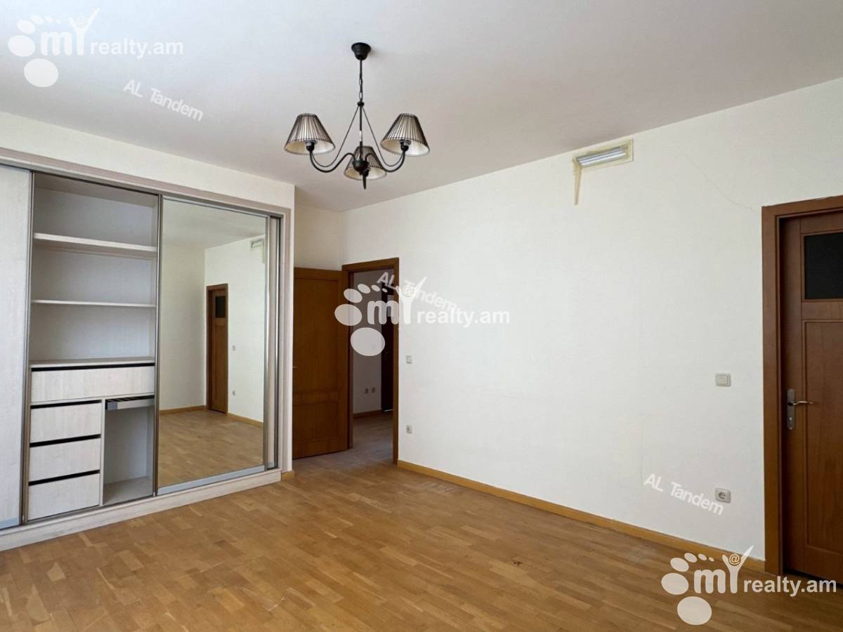 Commercial for rent خیابان آنتارایین, مرکز شهر ایروان, 155678