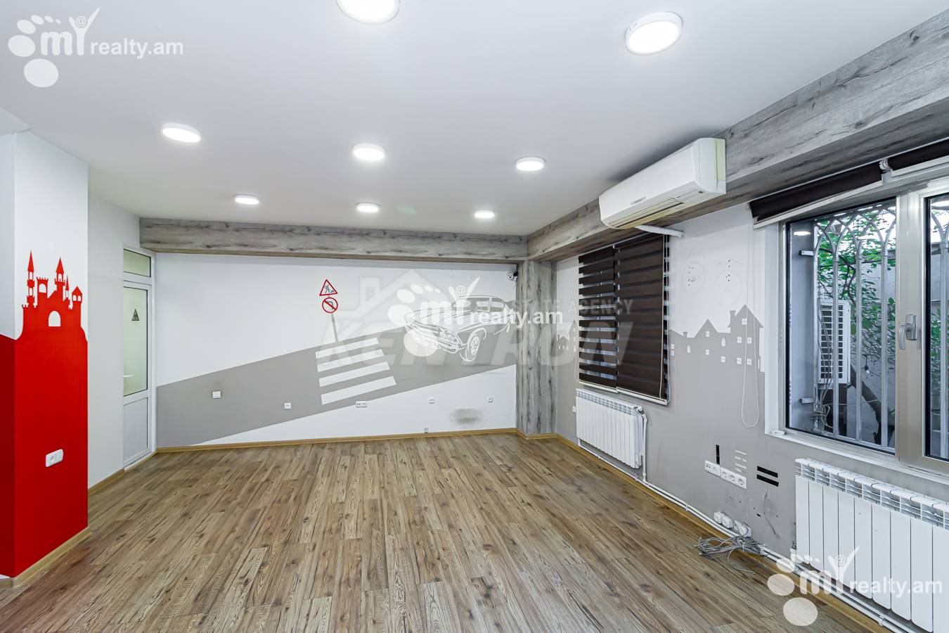 Снять коммерческoе помещение Корюн ул, Центр Ереван, 153681