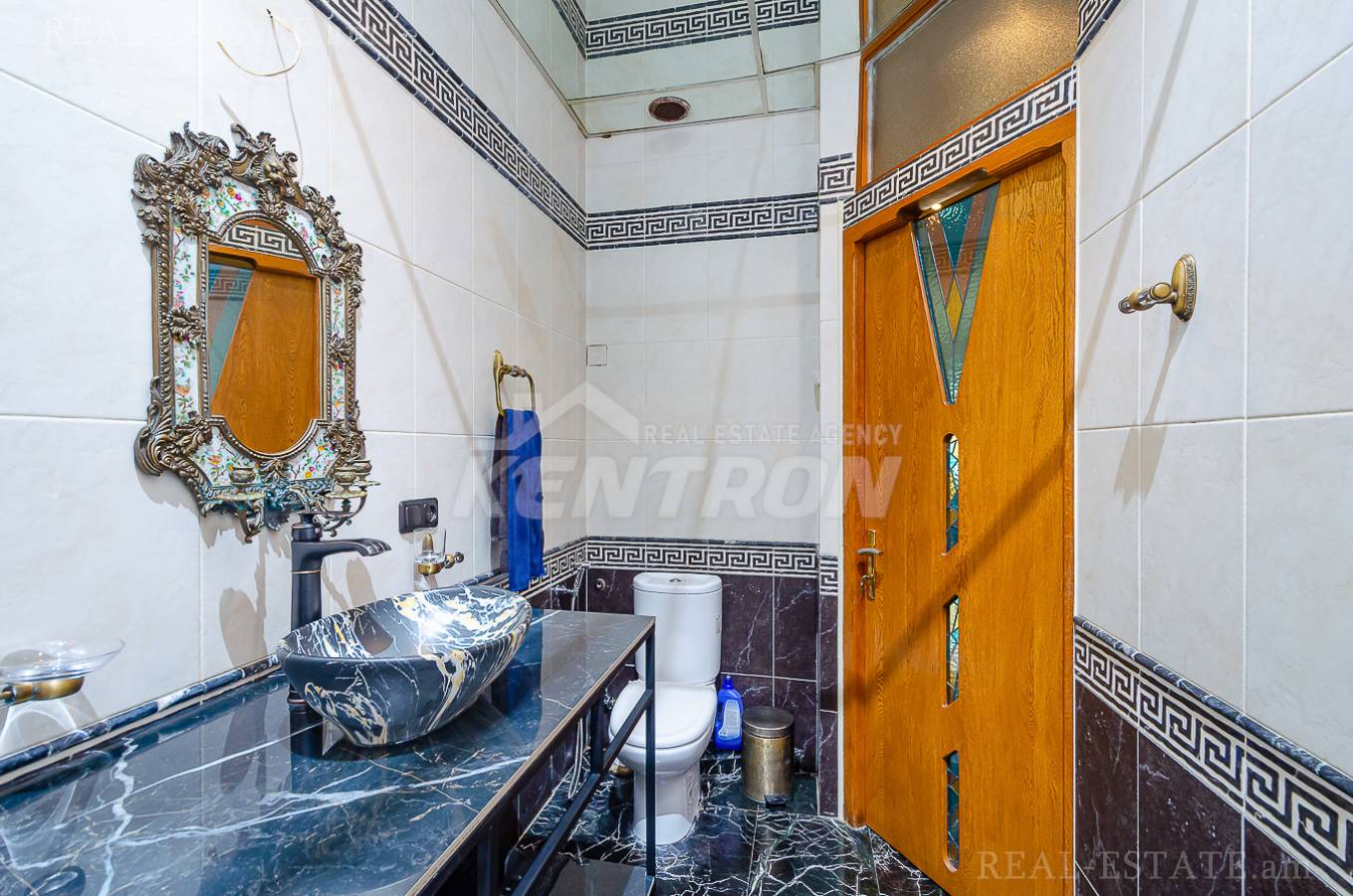 Купить 5 комнатную квартиру Мгер Мкртчян ул, Центр Ереван, 143829