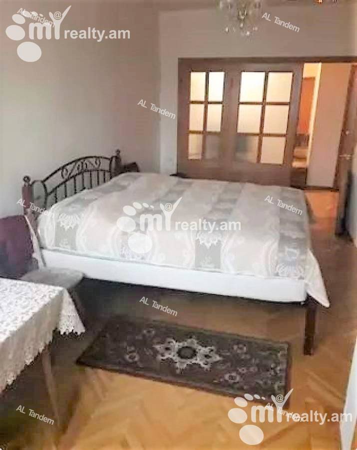 Купить 3 комнатную квартиру Е. Кочар ул, Центр Ереван, 122663