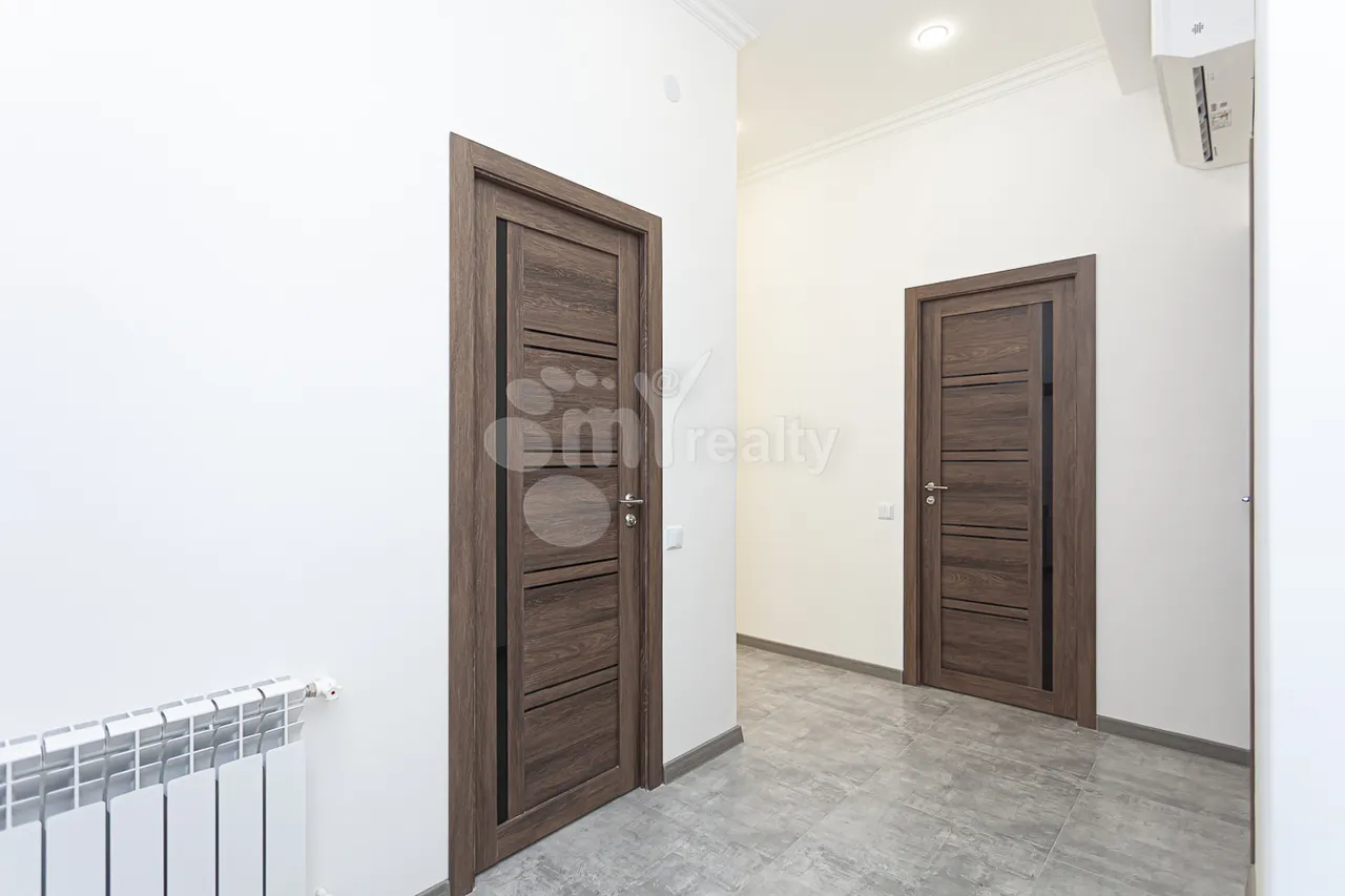 4 սենյականոց բնակարան վարձով Ադոնց փող, Արաբկիր Երևան, 161970