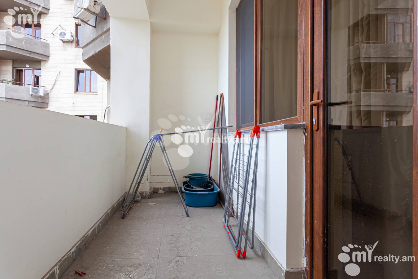 Купить 4 комнатную квартиру Аргишти ул, Центр Ереван, 151693