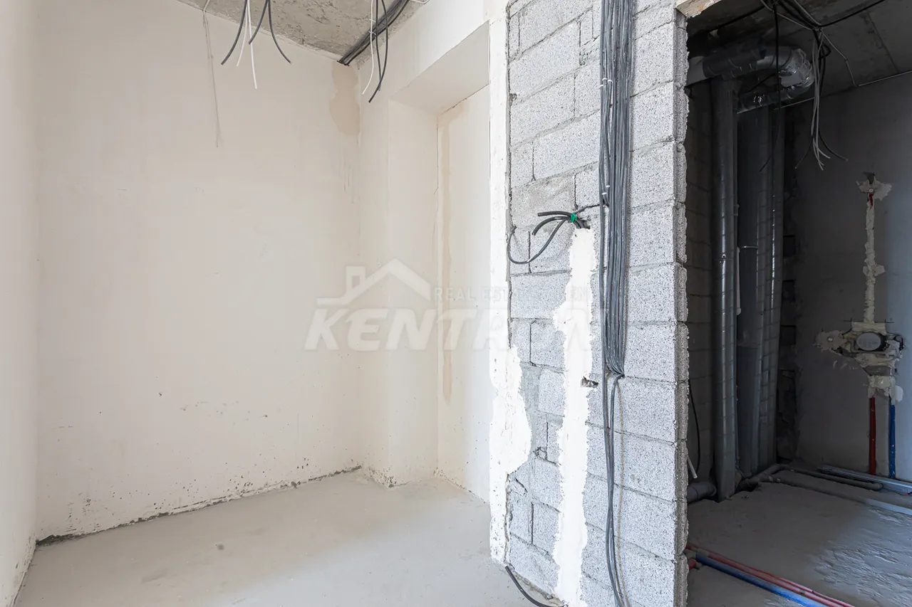 4 bedroom apartment for sale Aghbyur Serob St, Arabkir Yerevan, 157231