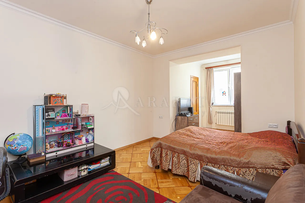 3 bedroom apartment for sale Pushkin St, Center Yerevan, 158495