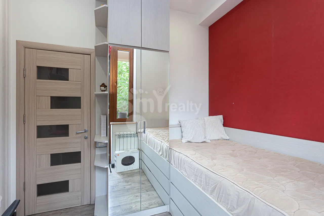 4 bedroom apartment for sale Ler. Kamsar St, Center Yerevan, 160740