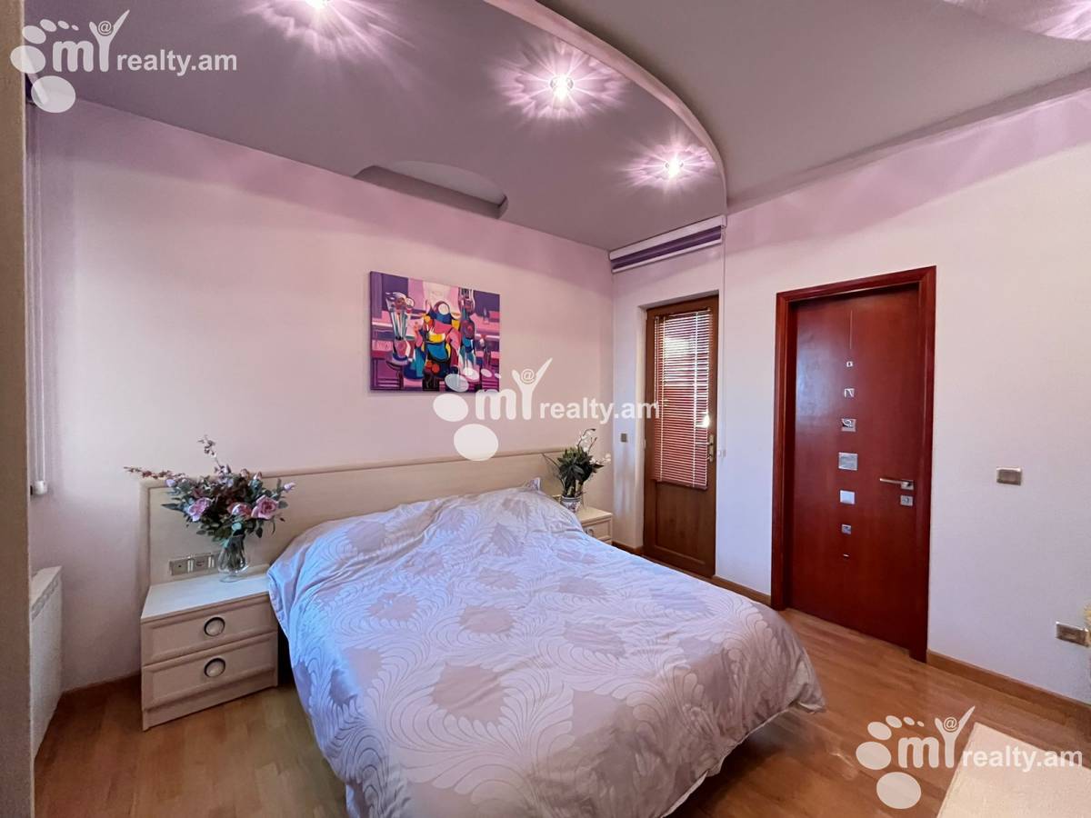 5 bedroom apartment for sale خیابان آنتارایین, مرکز شهر ایروان, 156791
