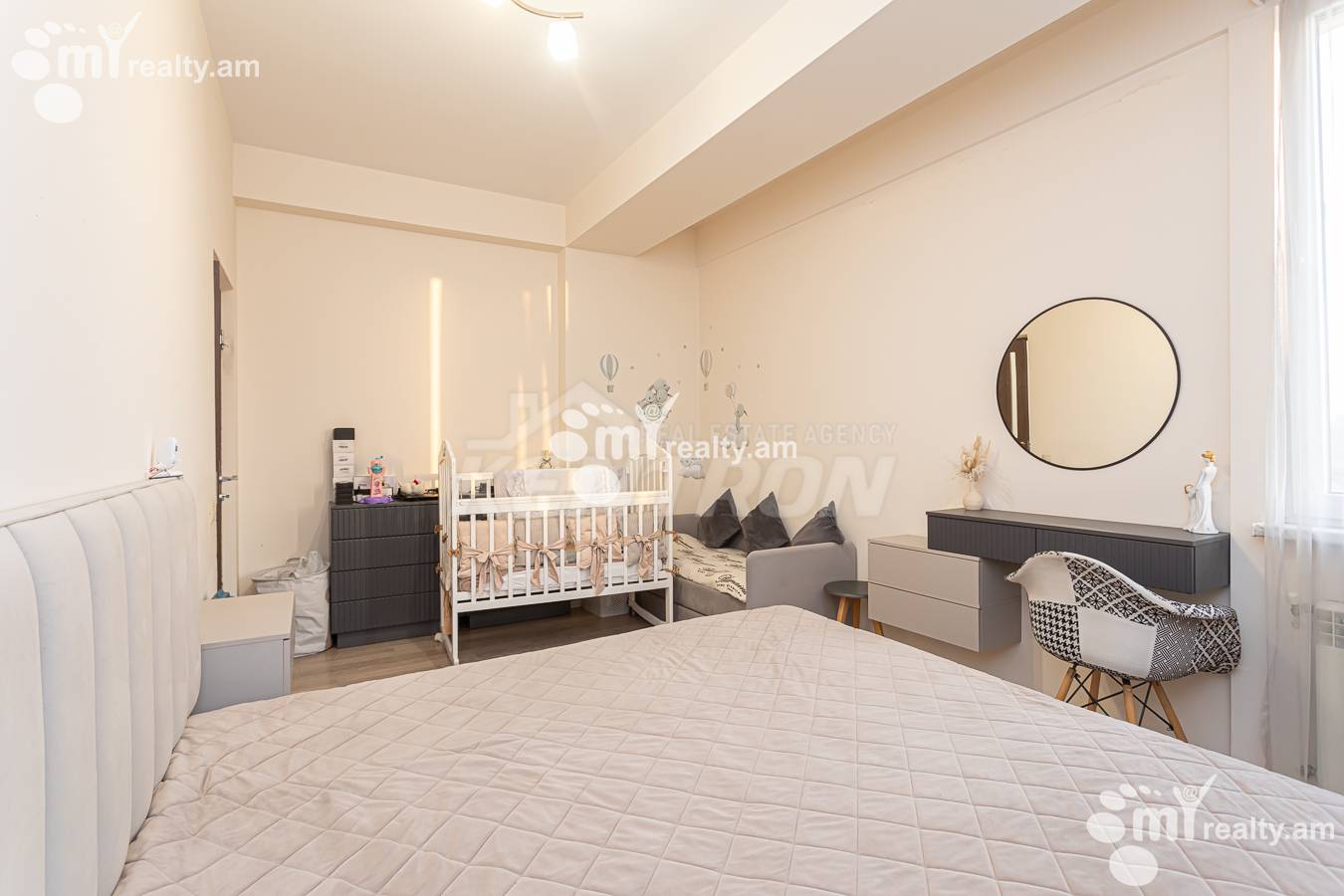 3 սենյականոց բնակարան  Միկոյան փող, Դավթաշեն Երևան, 156936