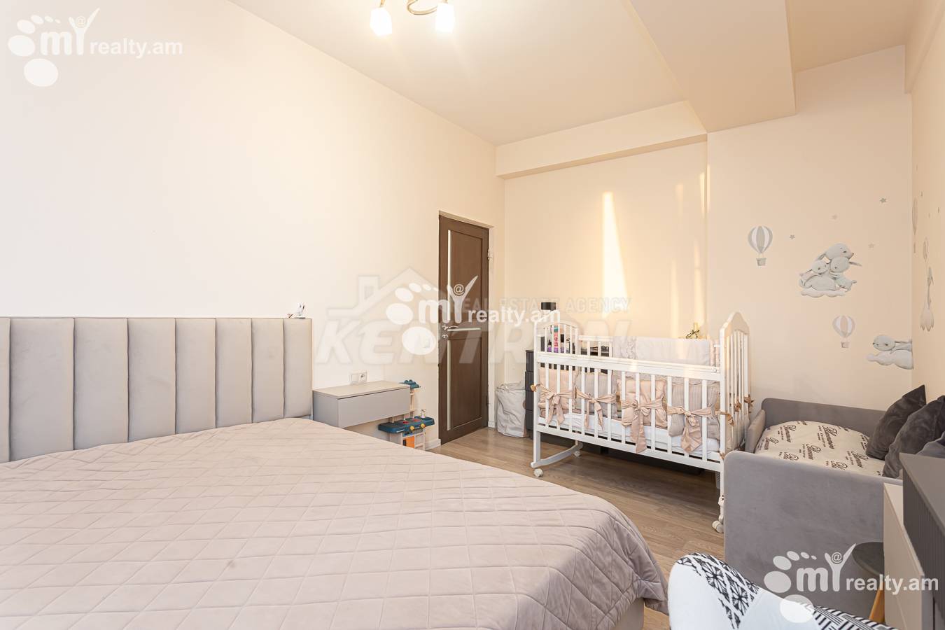 3 սենյականոց բնակարան  Միկոյան փող, Դավթաշեն Երևան, 156936