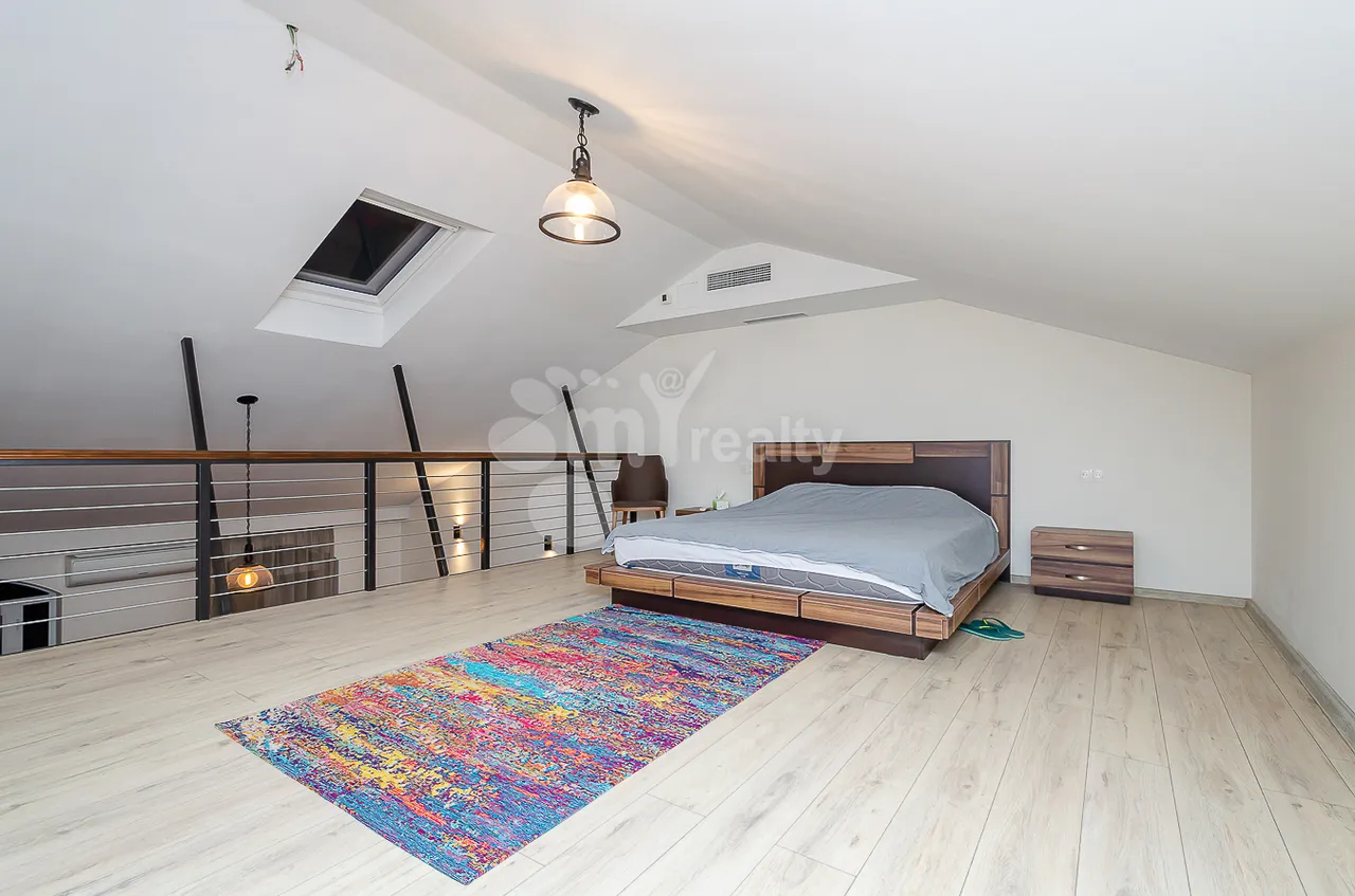 4 bedroom apartment for rent Teryan St, Center Yerevan, 161927