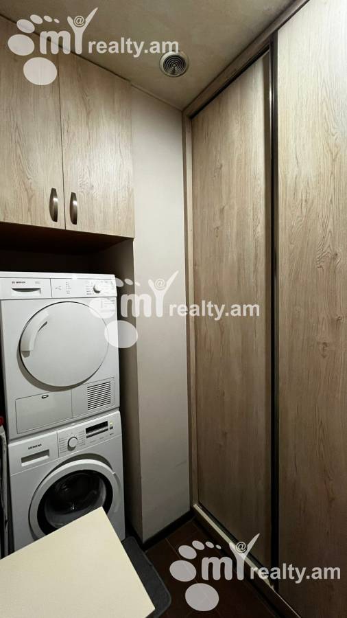 4 bedroom apartment for sale Rostom St, Center Yerevan, 160225