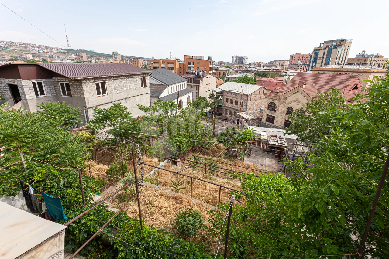 Land for sale Sarmen St, Center Yerevan, 160737