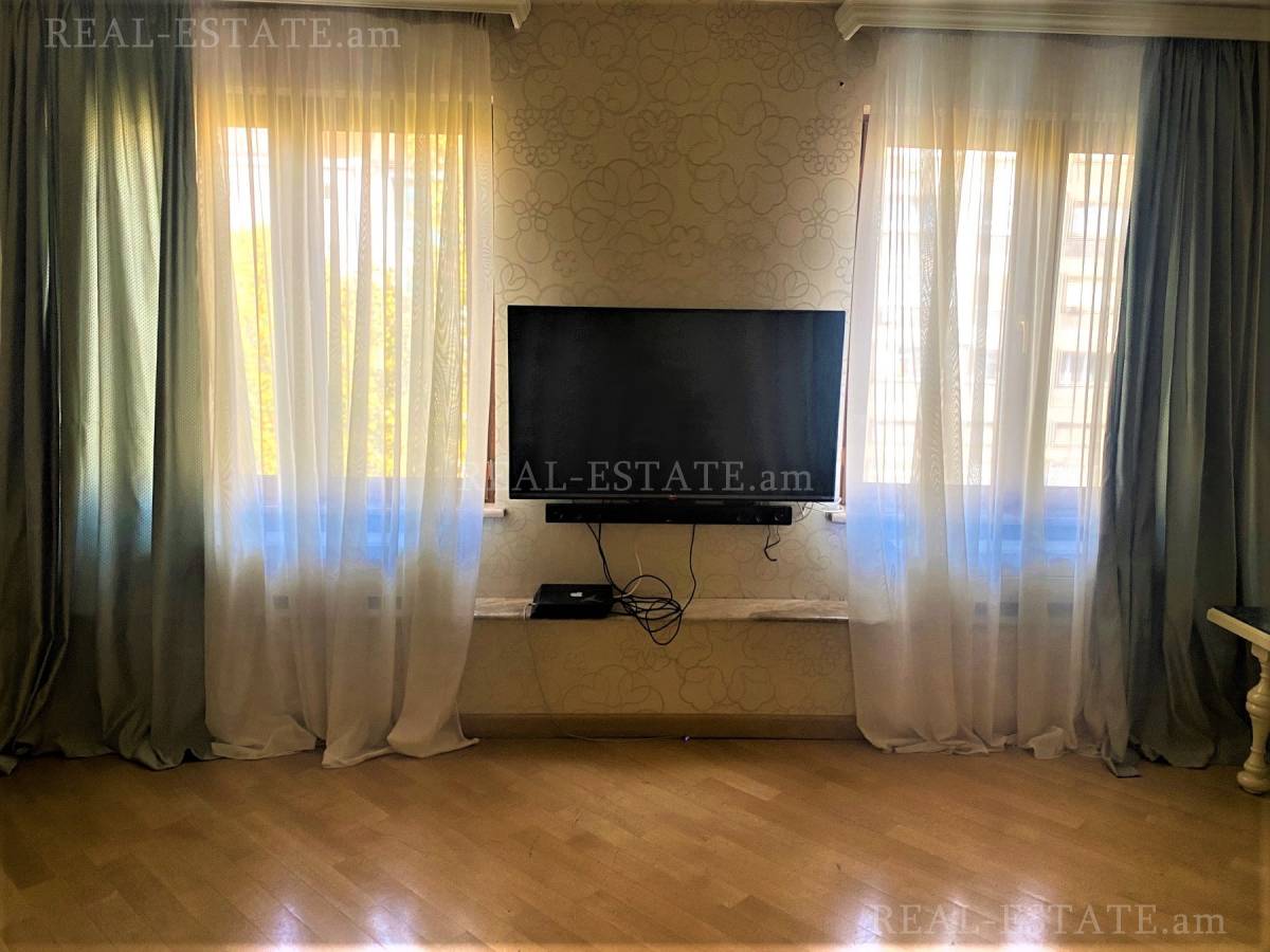 4 bedroom apartment for sale Sayat-Nova Ave, Center Yerevan, 116013