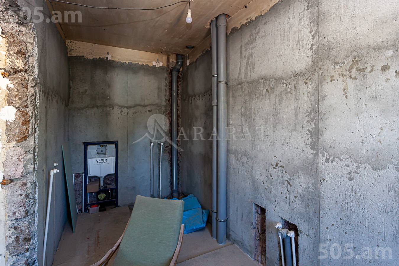 House for sale I. Alikhanyan St, Center Yerevan, 148125