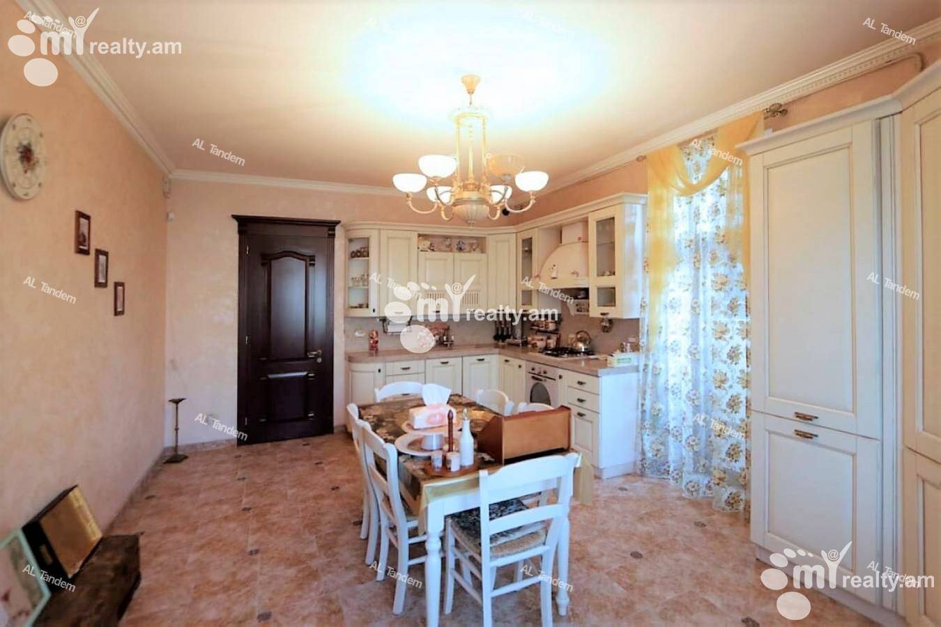 3 bedroom apartment for sale (خیابان باقرامیان (عربکیر, عربگیر ایروان, 122607
