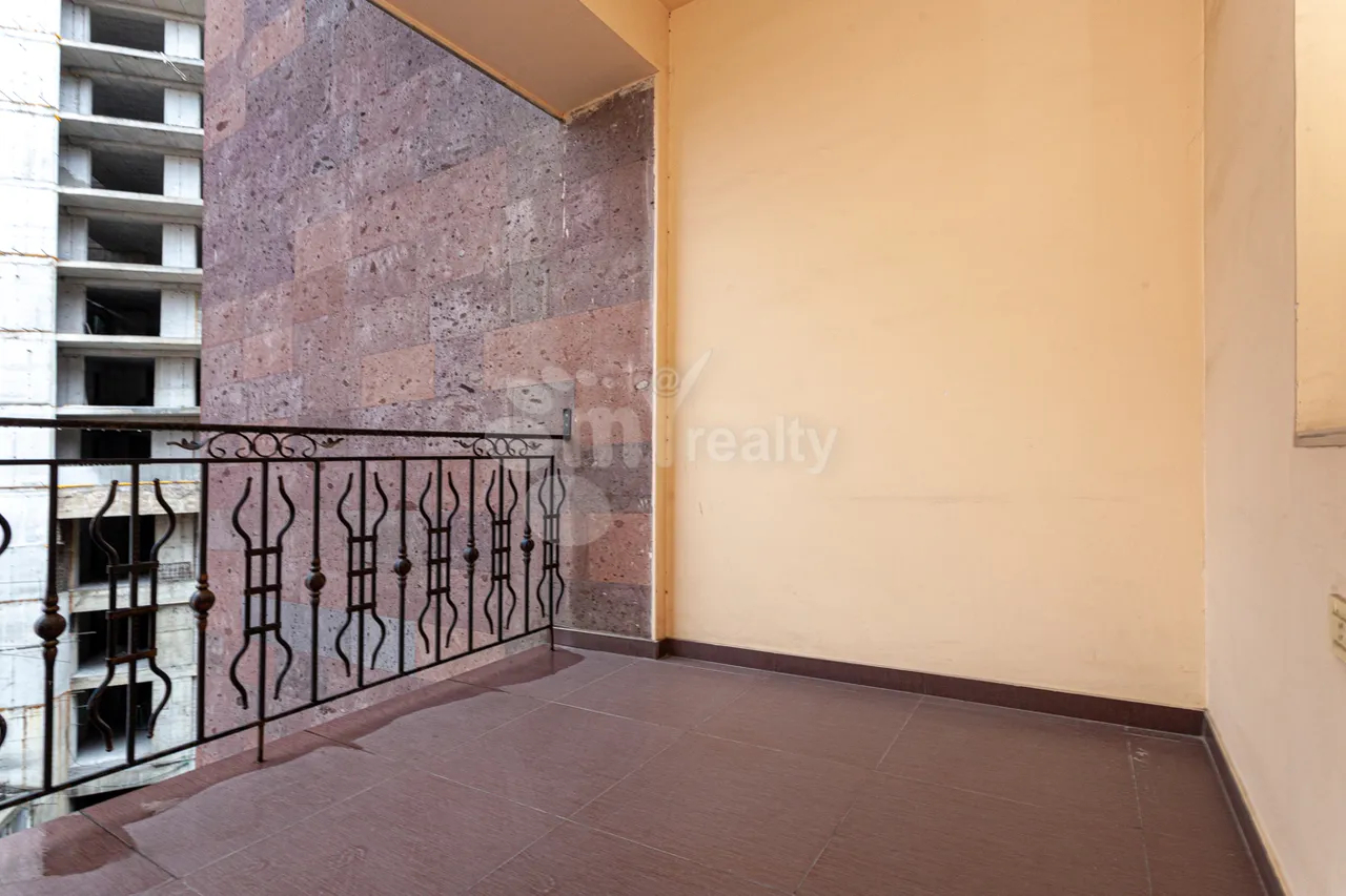3 bedroom apartment for rent Northern(Hyusisayin)  Ave, Center Yerevan, 158432