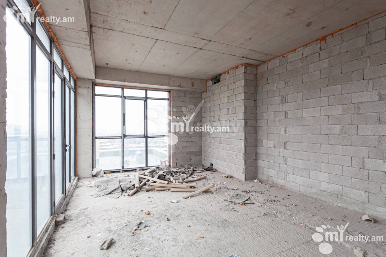 4 bedroom apartment for sale خیابان ا. کاخاتریان, عربگیر ایروان, 139575