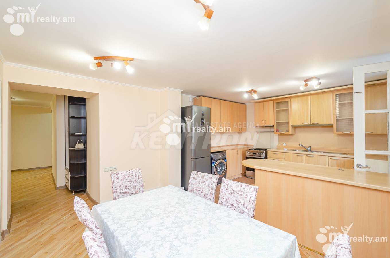 3 bedroom apartment for rent Mashtots Ave, Center Yerevan, 153111