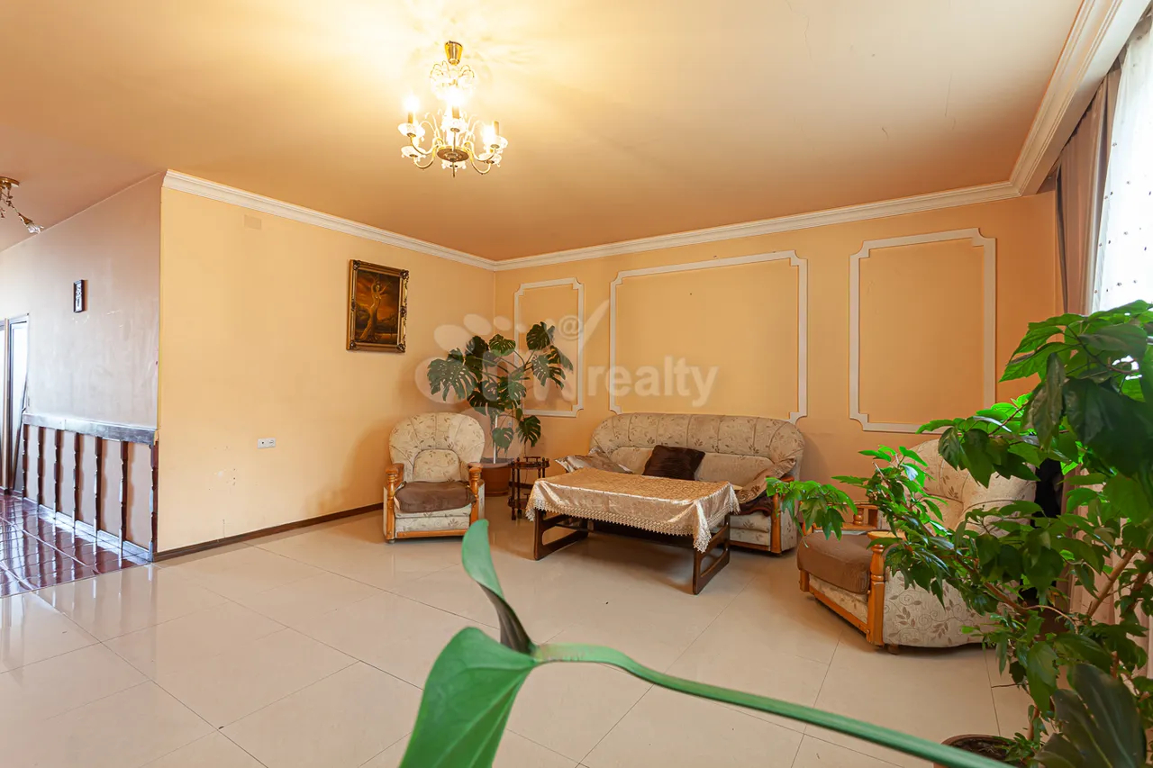3 bedroom apartment for sale Orbeli Yeghbayrner   St, Arabkir Yerevan, 160353