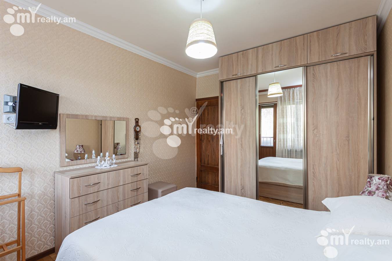 Купить 3 комнатную квартиру Комитас пр, Арабкир Ереван, 152291