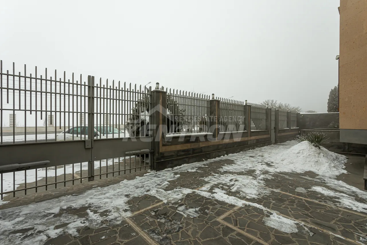 House for sale Tsarav Aghbyur St, Awan Yerevan, 159130