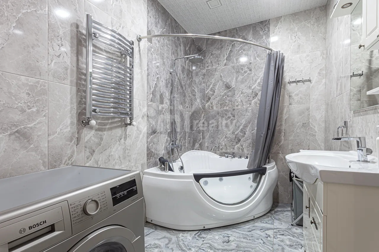 3 bedroom apartment for rent خیابان آرام, مرکز شهر ایروان, 161481