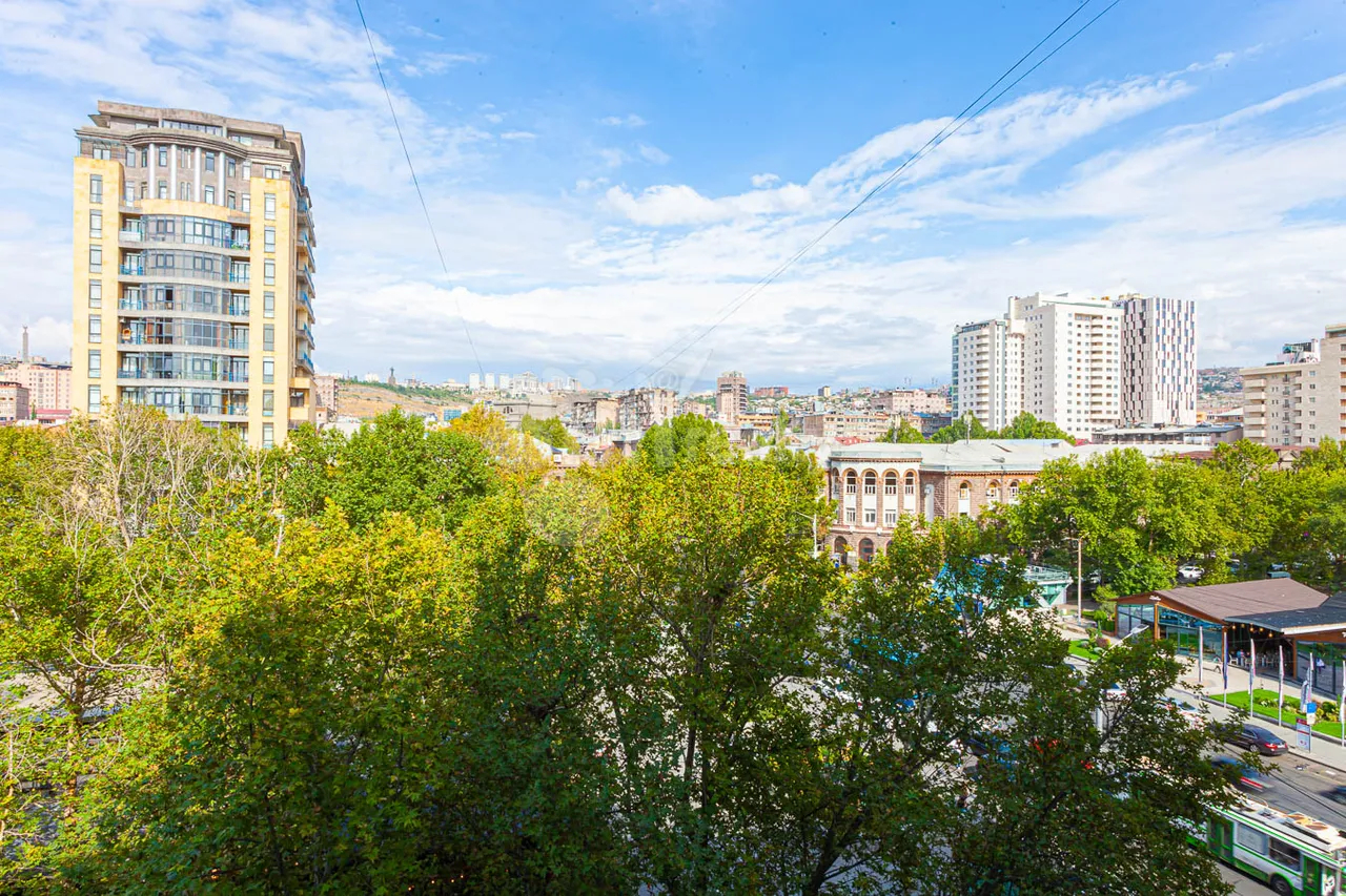 3 bedroom apartment for rent Mashtots Ave, Center Yerevan, 159963