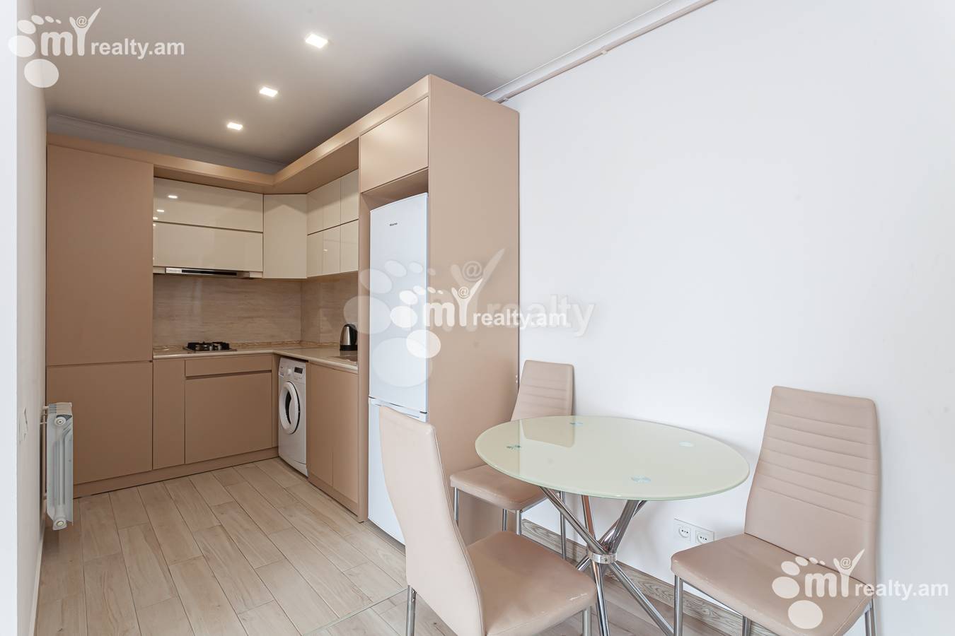 2 սենյականոց բնակարան  Պուշկինի փող, Կենտրոն Երևան, 154509