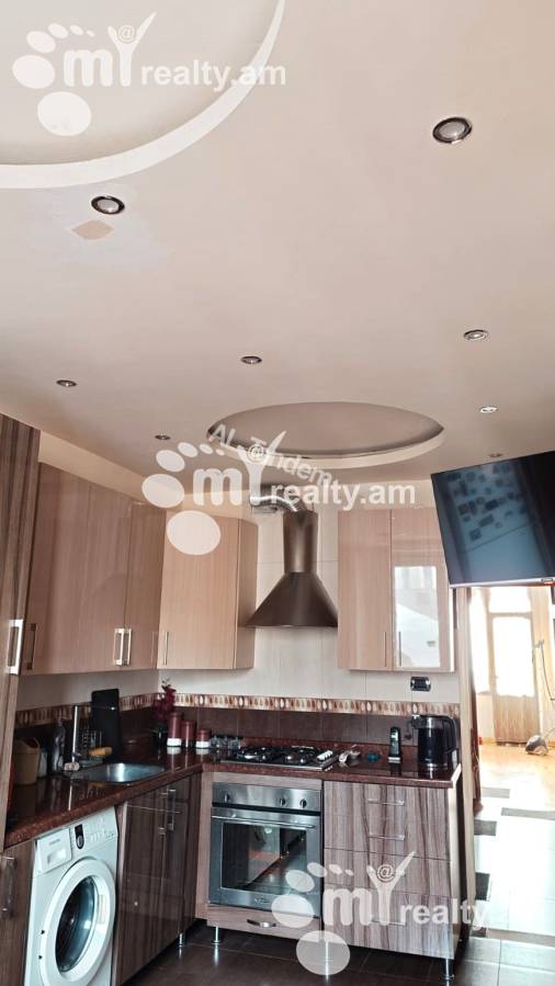 3 bedroom apartment for sale خیابان برادران اوربِلی, عربگیر ایروان, 154795