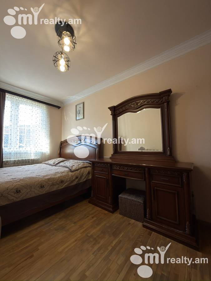 4 bedroom apartment for sale Gyulbenkyan St, Arabkir Yerevan, 159881
