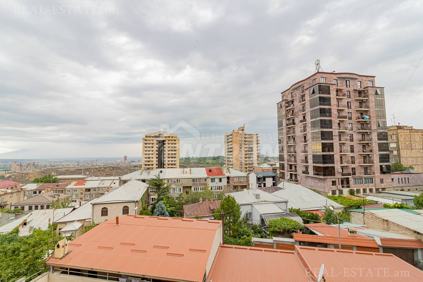 3 bedroom apartment for rent Gyulbenkyan St, Arabkir Yerevan, 137014