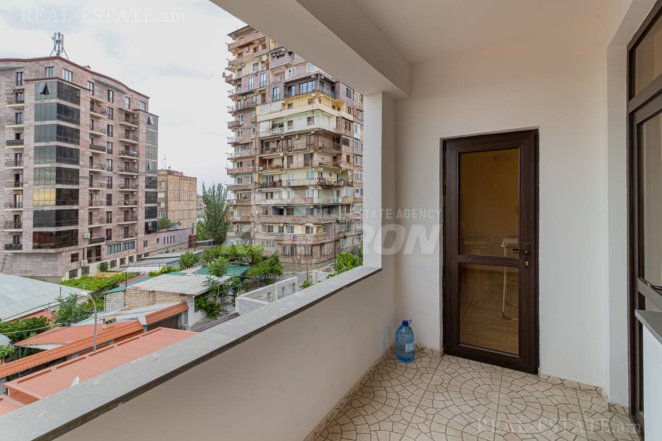 3 bedroom apartment for rent Gyulbenkyan St, Arabkir Yerevan, 137014