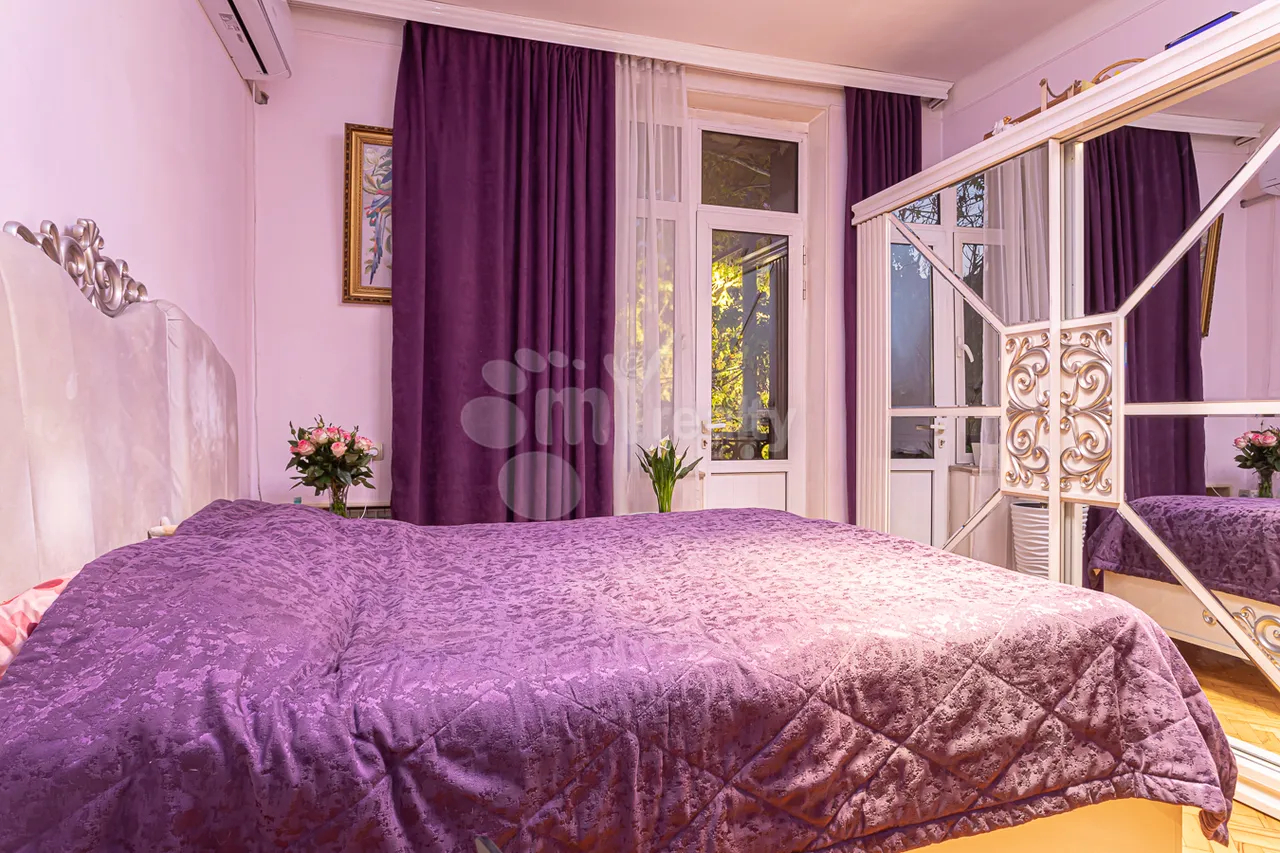 3 bedroom apartment for sale Tigran Mets Ave, Center Yerevan, 157732