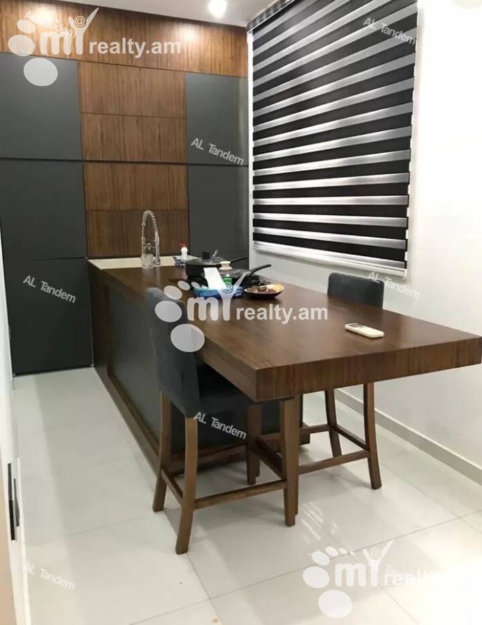 3 bedroom apartment for sale خیابان ماشتوتس, مرکز شهر ایروان, 130041