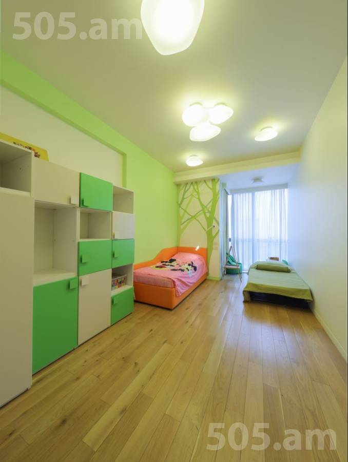 4 սենյականոց բնակարան  Վարդանանց փող, Կենտրոն Երևան, 146807