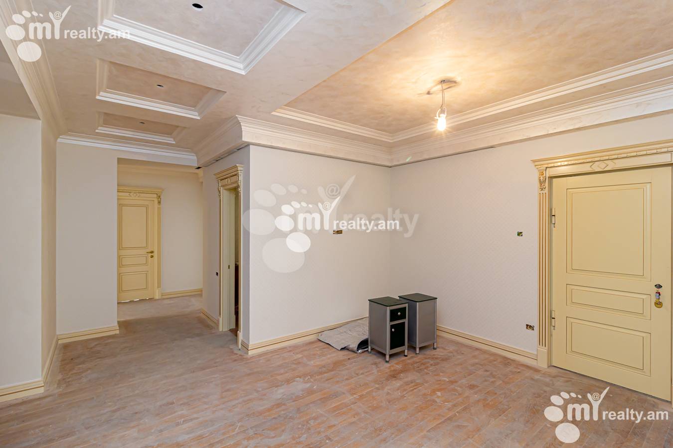 Купить 3 комнатную квартиру Айрик Мурадян улица, Арабкир Ереван, 153371