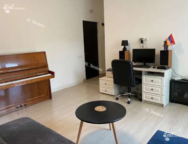 2-senyakanoc-bnakaran-vacharq-Yerevan-Center