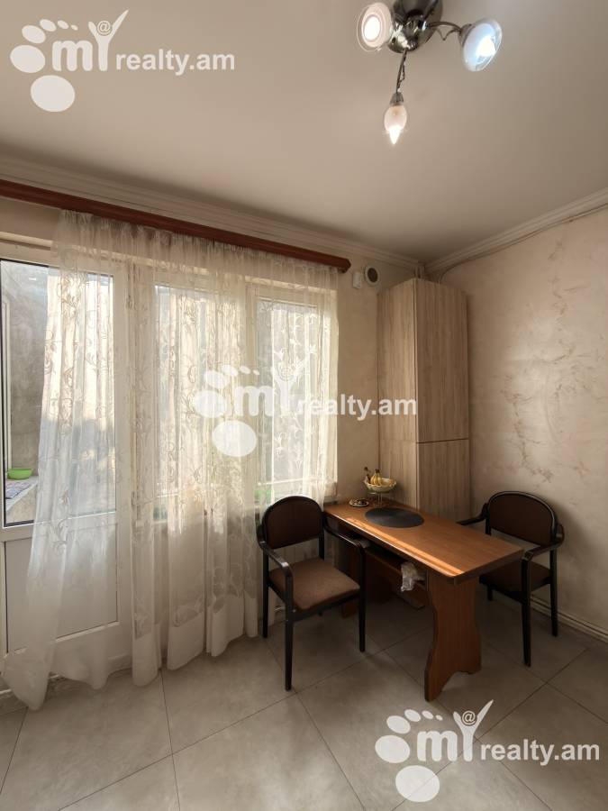 Առանձնատուն  Դրոյի փող., Քանաքեռ-Զեյթուն Երևան, 158038