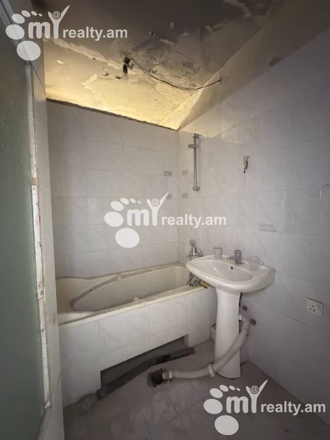 2 սենյականոց բնակարան  Վ.Փափազյան փող, Արաբկիր Երևան, 156661