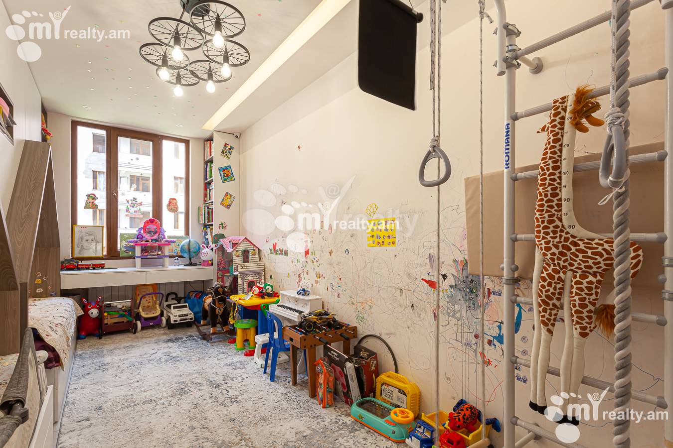 3 bedroom apartment for sale Adonts St, Arabkir Yerevan, 156043