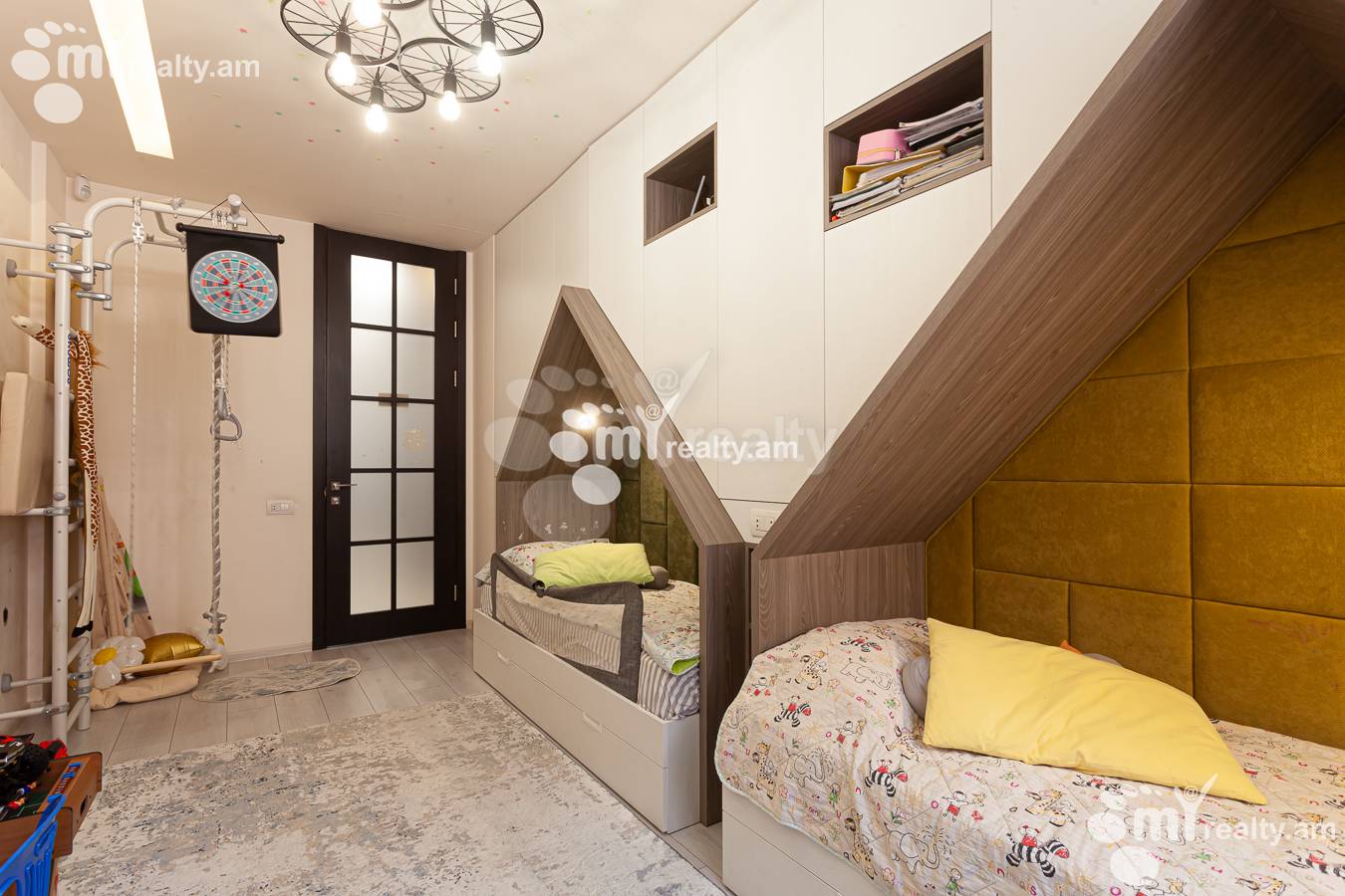 3 bedroom apartment for sale Adonts St, Arabkir Yerevan, 156043