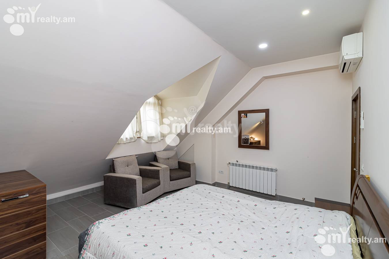 4 սենյականոց բնակարան  Անտառային փող, Կենտրոն Երևան, 151470