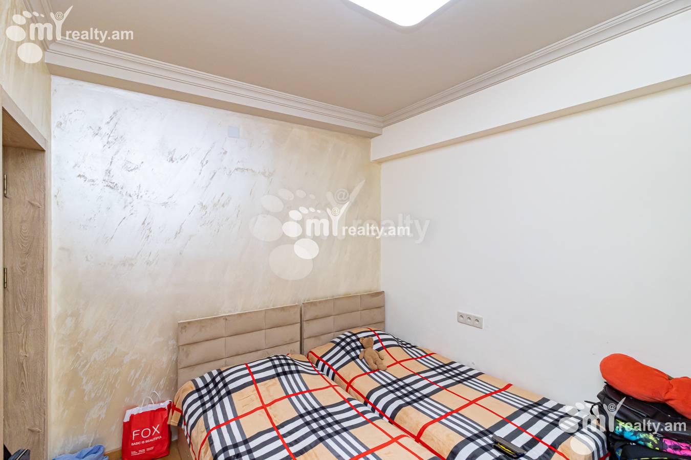 3 bedroom apartment for sale خیابان ناردُس, مرکز شهر ایروان, 139059