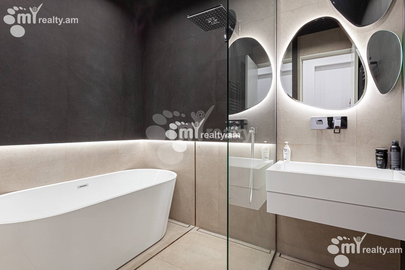 2 bedroom apartment for rent Isahakyan St, Center Yerevan, 147908