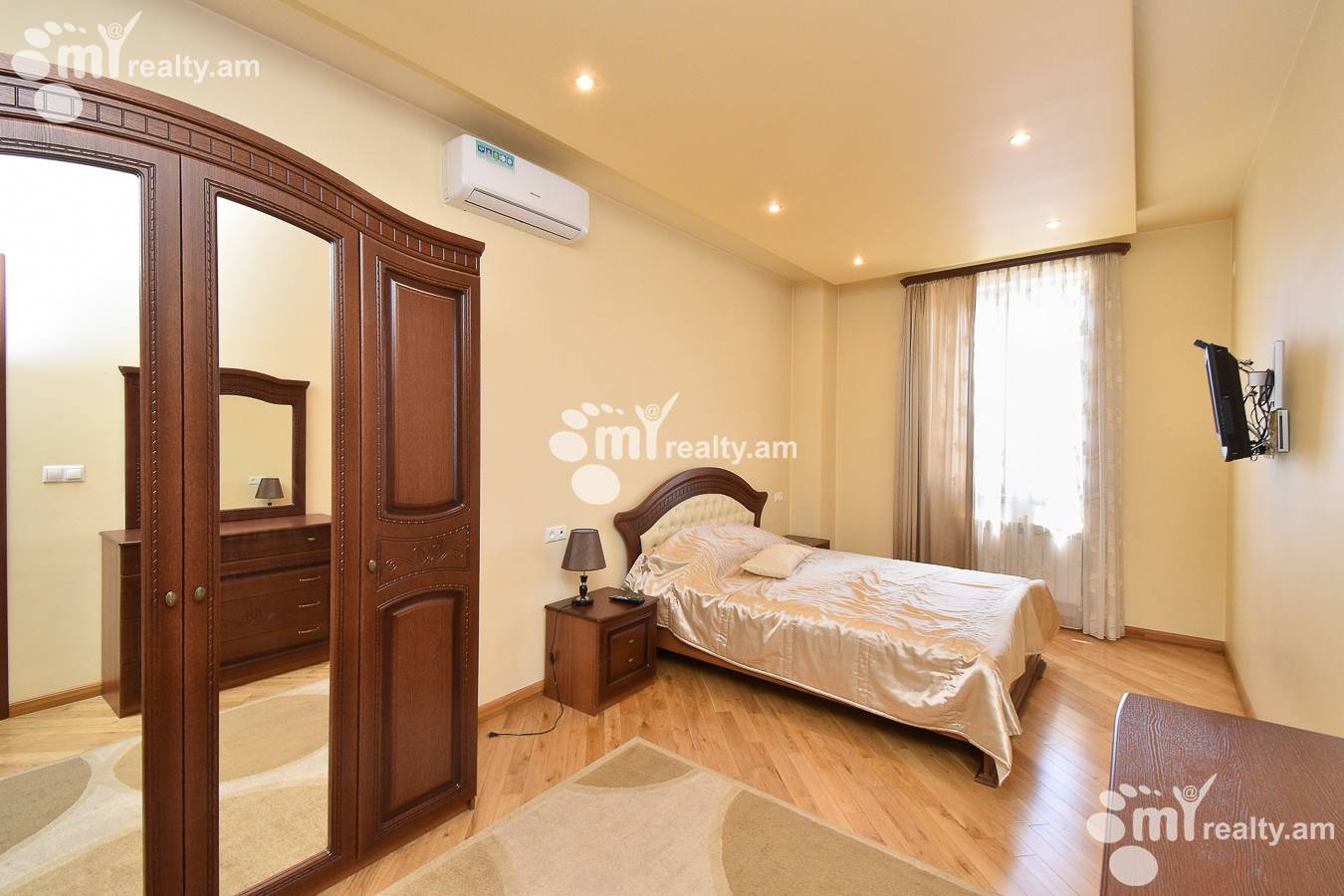4 bedroom apartment for sale Sayat-Nova Ave, Center Yerevan, 122909