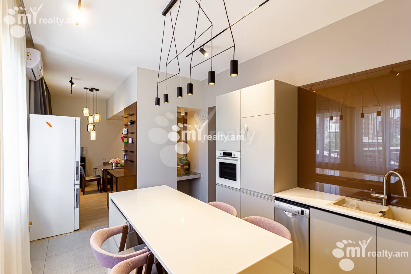 3 bedroom apartment for sale خیابان تومانیان, مرکز شهر ایروان, 152195