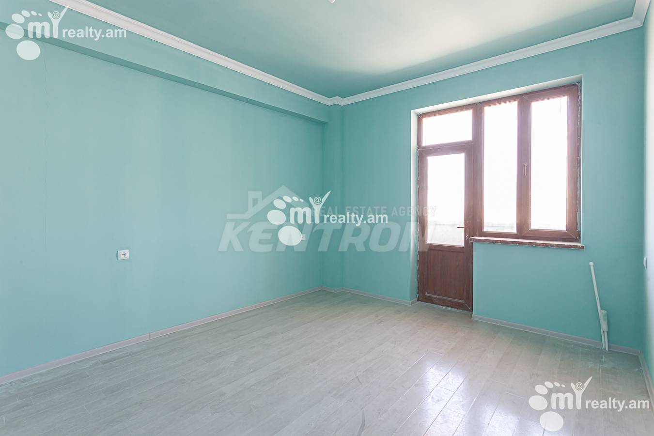 3 սենյականոց բնակարան  Մ․ Մելքոնյան փող, Կենտրոն Երևան, 153101